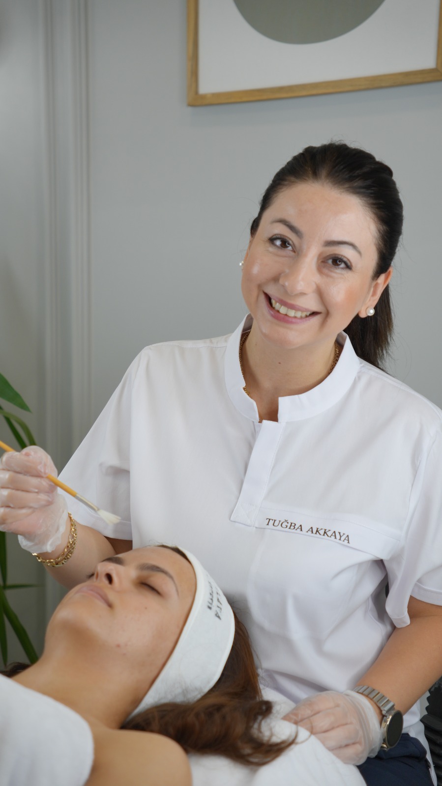 Öğretici Estetisyen Tuğba Akkaya